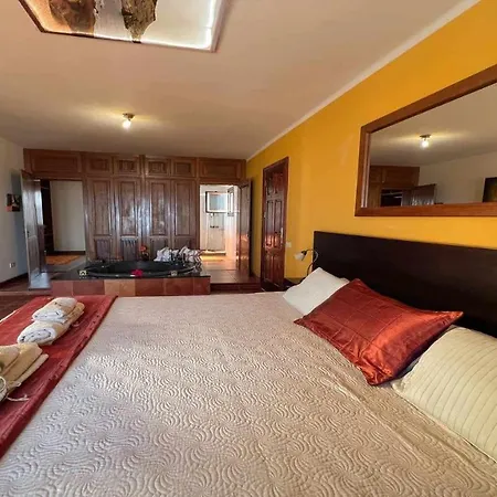 Preciosa Casa Cristian Y Maria Con Piscina Privada Villa *