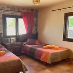 Preciosa Casa Cristian Y Maria Con Piscina Privada