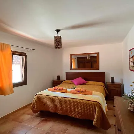 别墅 Preciosa Casa Cristian Y Maria Con Piscina Privada 蒂亚斯